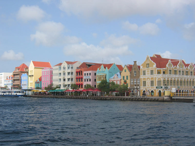 7-23-06-Curacao---Willemstad---Punda